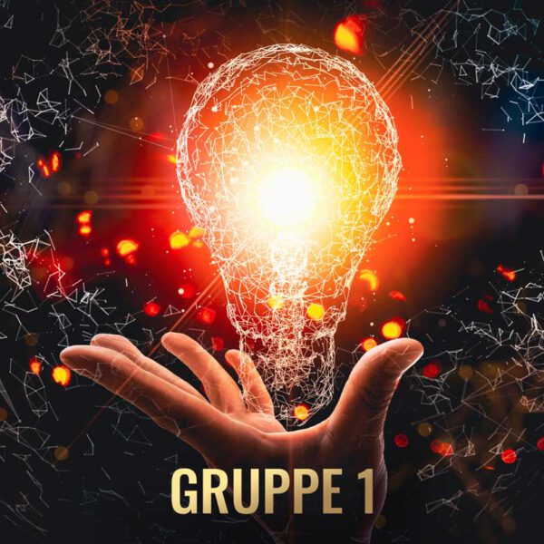 Eine leuchtende Glühbirne in einer Hand, die das hohe Erkenntnispotenzial von Supervision verdeutlich.